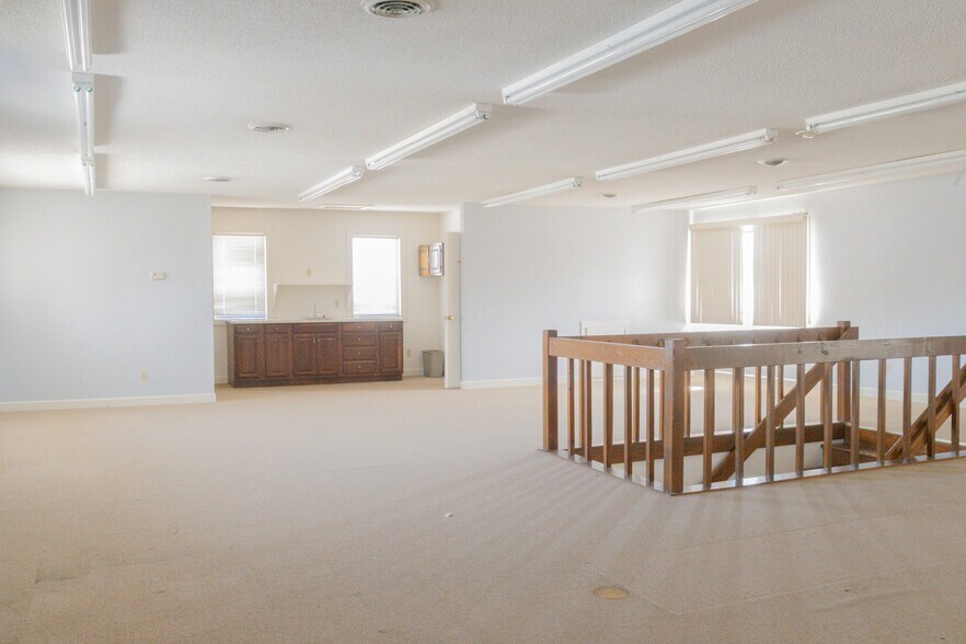 More Photos Of 212 W Water St, Plymouth Office Residential For Lease