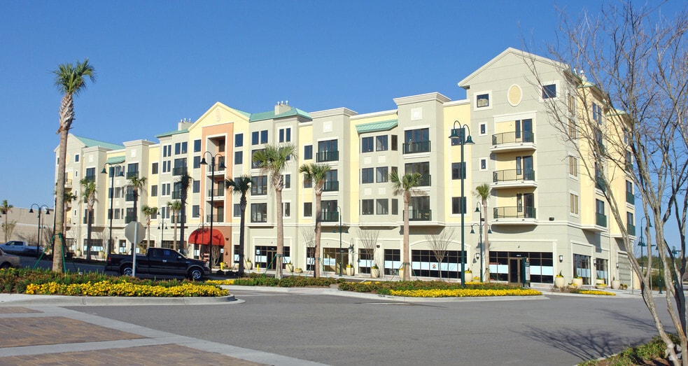 More Photos Of 481 Town Center Pl, Columbia Unknown For Lease