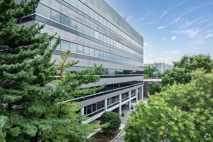 More Photos Of 2200 Fletcher Ave, Fort Lee Office For Lease