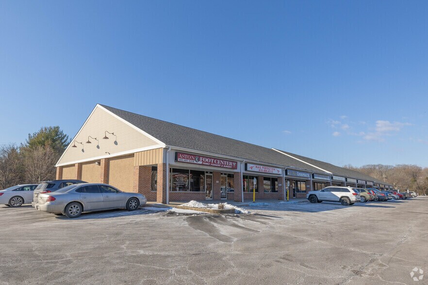 Primary Photo Of 474-496 Conchester Hwy, Aston Township Storefront Retail Office For Sale