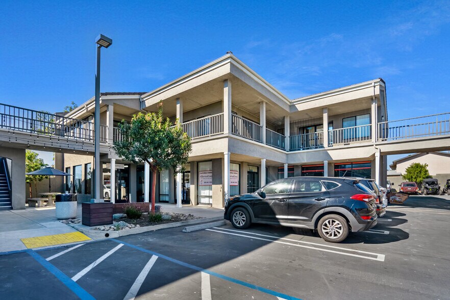 More Photos Of 14168 Poway Rd, Poway Unknown For Lease