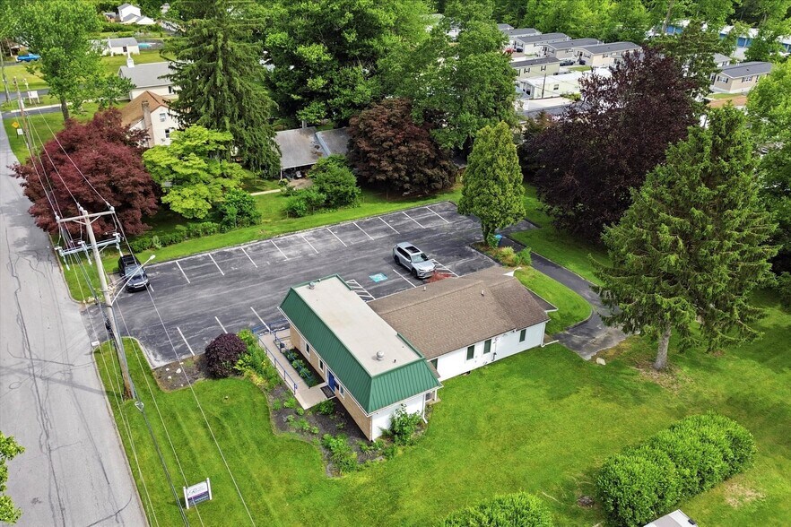 More Photos Of 103 Garris Rd, Downingtown Medical For Sale