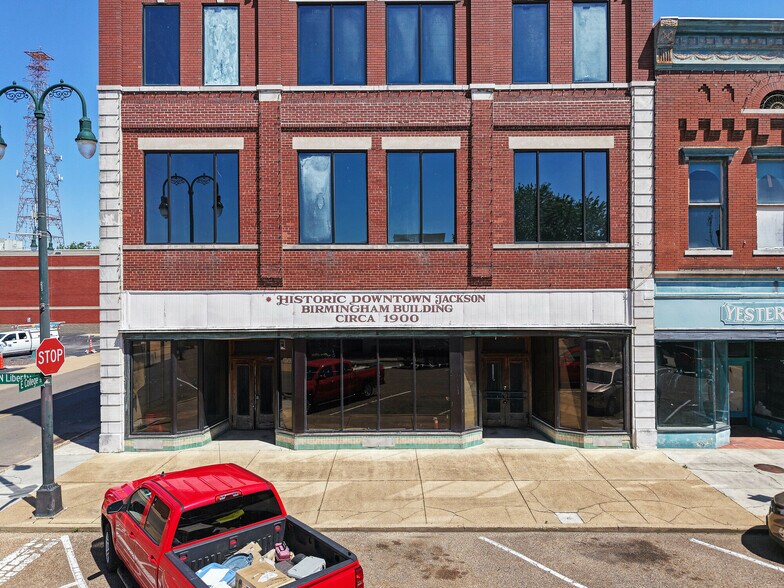 More Photos Of 214-216 N Liberty St, Jackson Storefront Retail Office For Lease