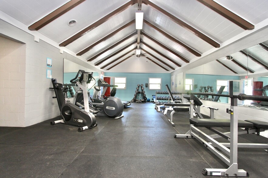 More Photos Of 16590 River Rd, Guerneville Hotel For Sale