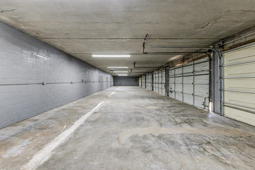 More Photos Of 1417-1421 E Washington St, Phoenix Warehouse For Lease