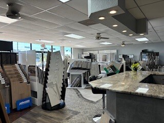 More Photos Of 5203-5205 Broadway St, Pearland Freestanding For Lease