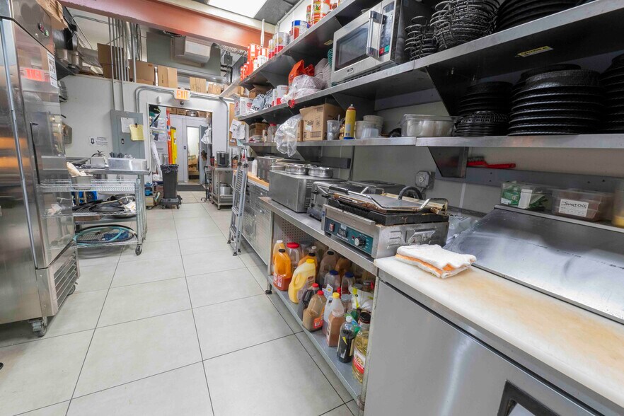 More Photos Of 1368 Ocean Shore Blvd, Ormond Beach Restaurant For Sale