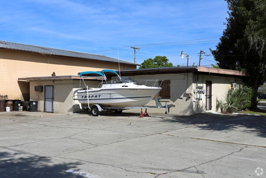 More Photos Of 601 W 27th St, Sanford Freestanding For Sale