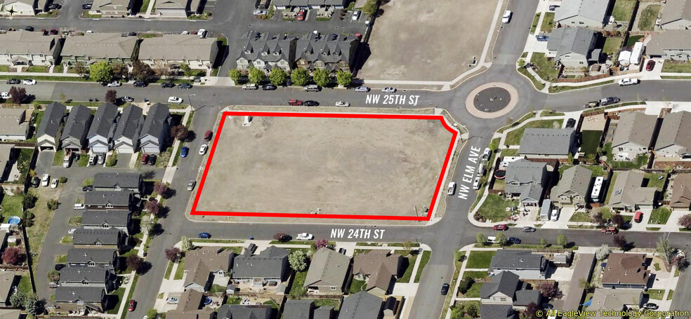 Primary Photo Of 404 NW 25th St, Redmond Land For Sale