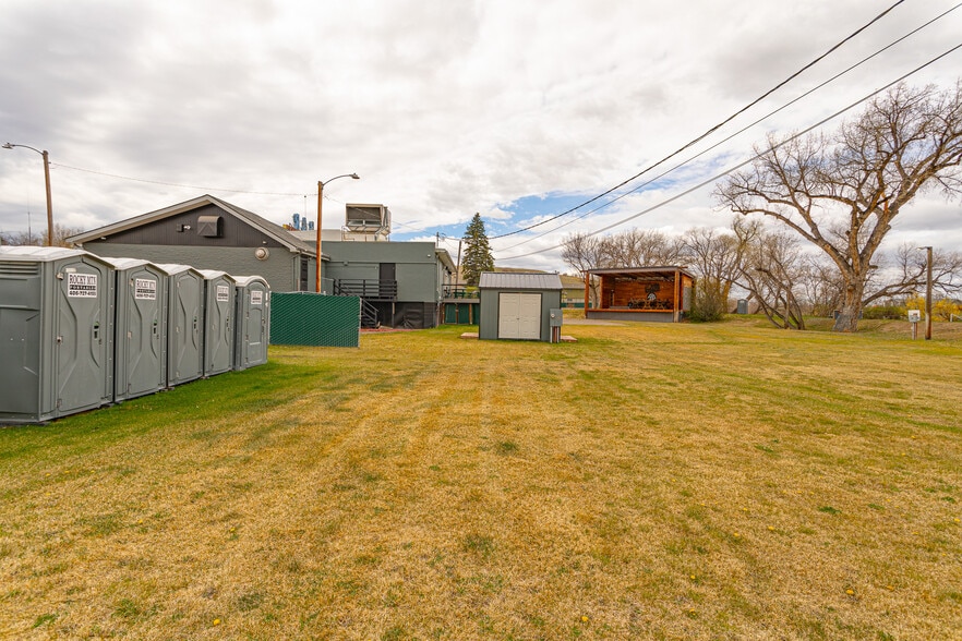 More Photos Of 1349 13th Ave SW, Great Falls Bar For Sale