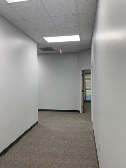 More Photos Of 11301 N US Hwy 301, Thonotosassa Medical For Lease