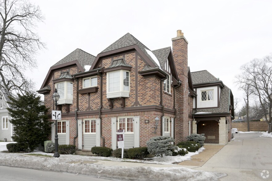 More Photos Of 420 Pennsylvania Ave, Glen Ellyn Medical For Sale