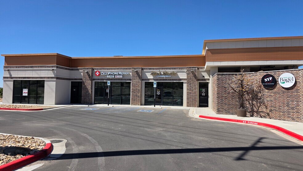 More Photos Of 3290 Rinconada Blvd, Las Cruces Storefront For Lease