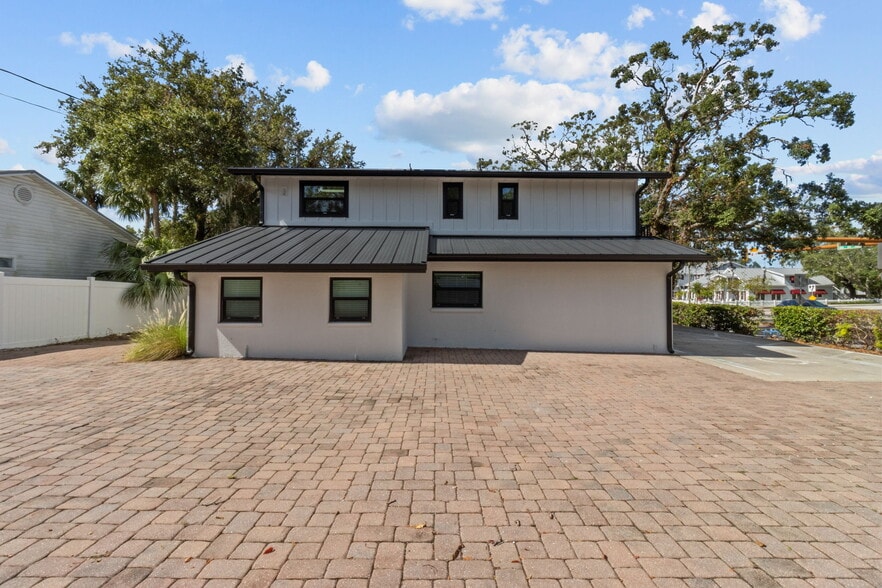 More Photos Of 1122 Omaha St, Palm Harbor Office Residential For Sale