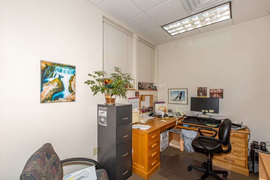 More Photos Of 1005 Division St, Prescott Medical For Sale