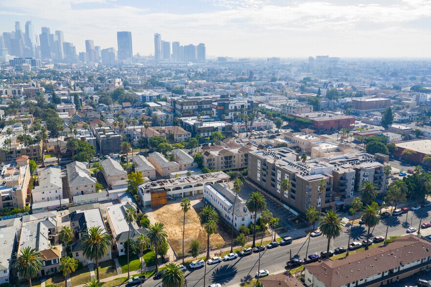 More Photos Of 1216 Menlo Ave, Los Angeles Land For Sale