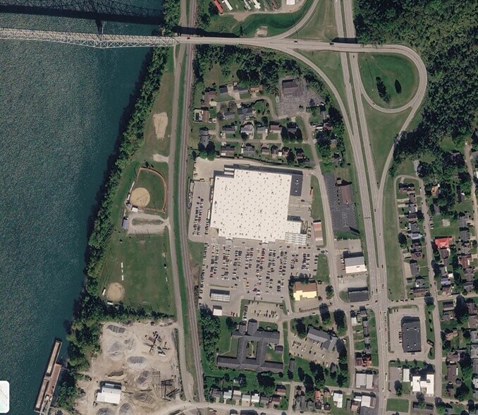 Primary Photo Of 1010 3rd St, New Martinsville Land For Lease