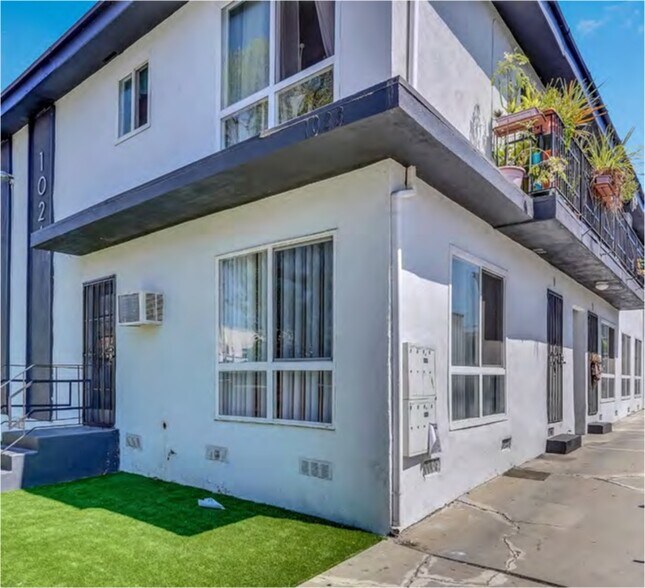 More Photos Of 1026 N Hudson Ave, Los Angeles Apartments For Sale