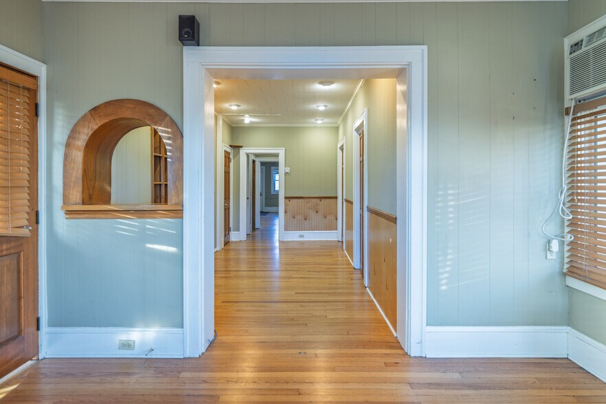 More Photos Of 346 Merrimon Ave, Asheville Medical For Sale