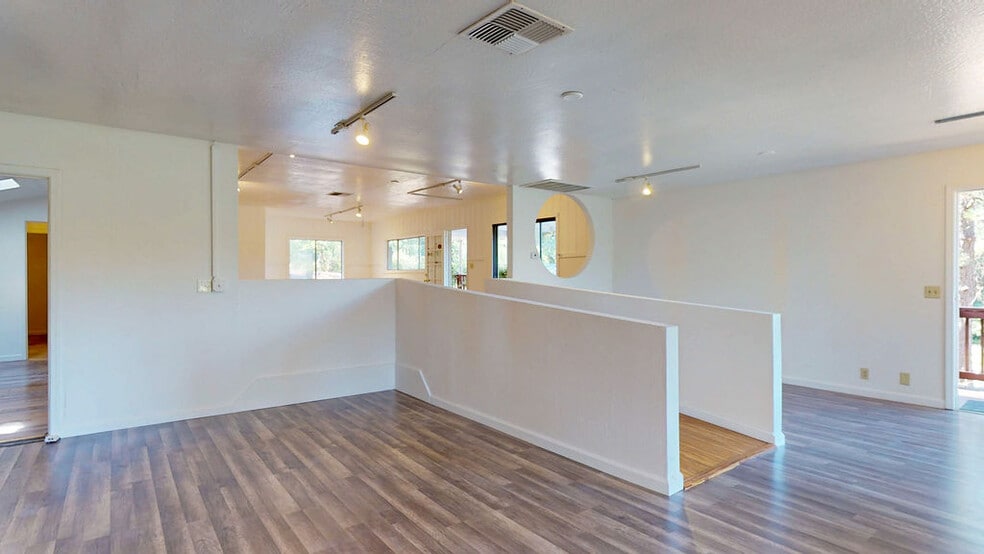 More Photos Of 15386 Little Valley Rd, Grass Valley Freestanding For Sale