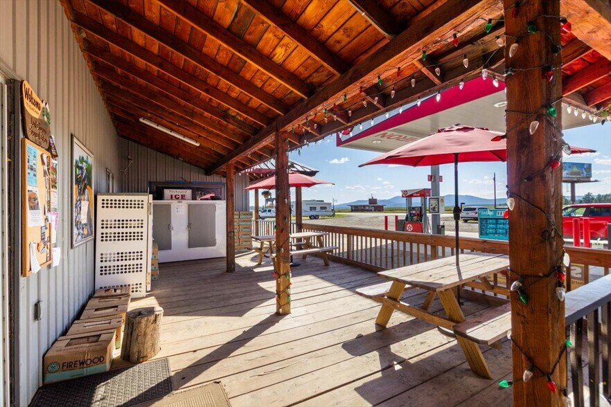 More Photos Of 3370 Highway 20, Island Park Service Station For Sale