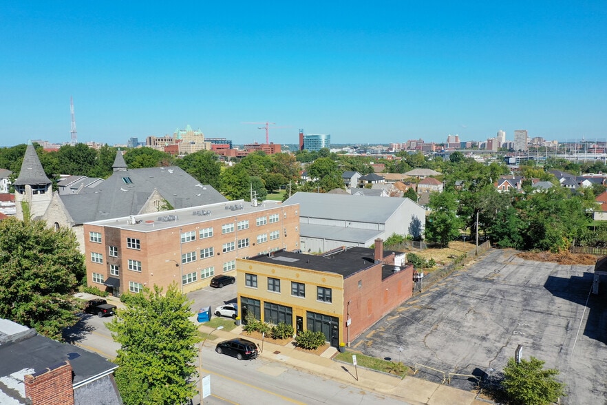 More Photos Of 3135 Lafayette Ave, Saint Louis Office For Sale