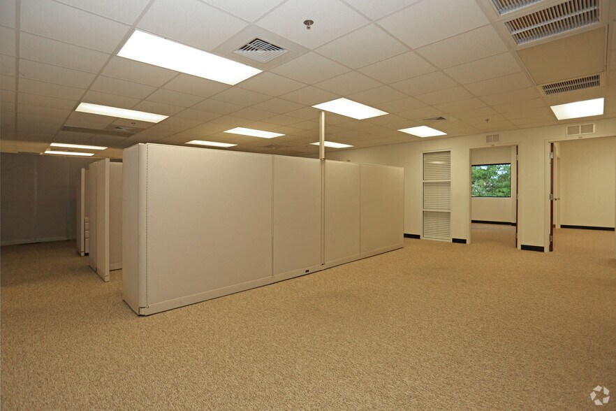 More Photos Of 1610 W International Speedway Blvd, Daytona Beach Medical For Sale