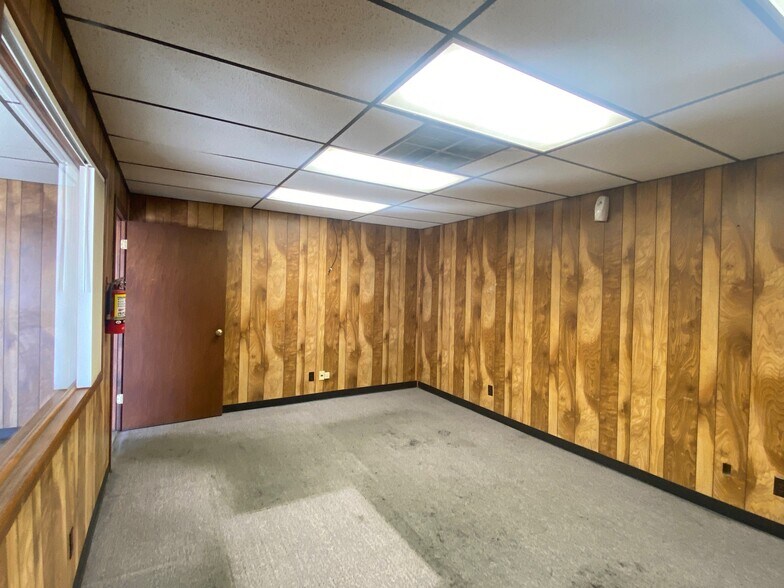 More Photos Of 8330 N County Rd W, Odessa Industrial For Lease