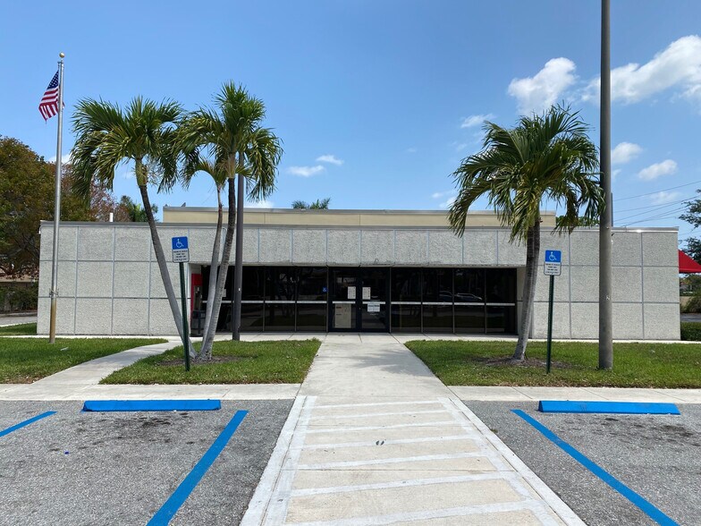More Photos Of 1660 S Congress Ave, Delray Beach Bank For Sale
