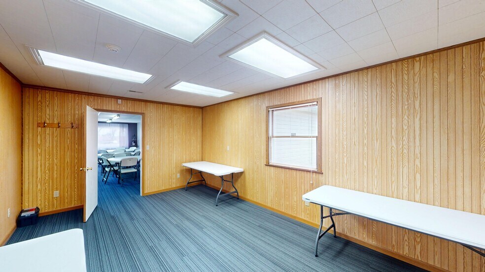 More Photos Of 707 Il Route 127, Greenville Flex For Sale