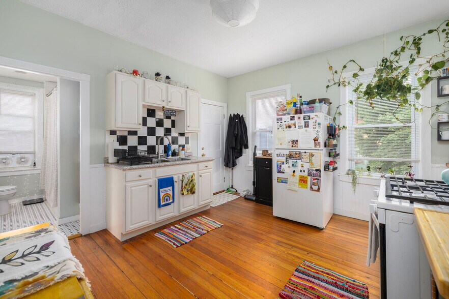 More Photos Of 54 Barton St, Providence Apartments For Sale