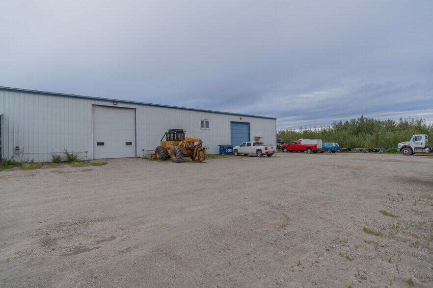 More Photos Of 1285 Queens Way, Fairbanks Warehouse For Sale