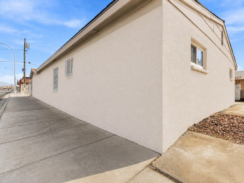 More Photos Of 1211 S Eastern Ave, Las Vegas Office For Lease