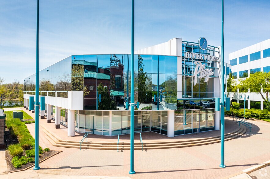 More Photos Of 400 Riverview Plz, Trenton Office For Lease