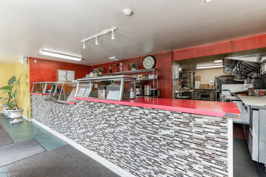 More Photos Of 116 White Horse Pike, Chesilhurst Freestanding For Sale