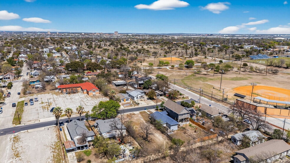 More Photos Of 920 Martin Luther King Dr, San Antonio Land For Sale