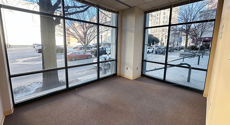 More Photos Of 411 E Franklin St, Richmond Office For Lease