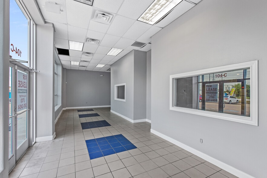 More Photos Of 11755 W Little York Rd, Houston Unknown For Lease