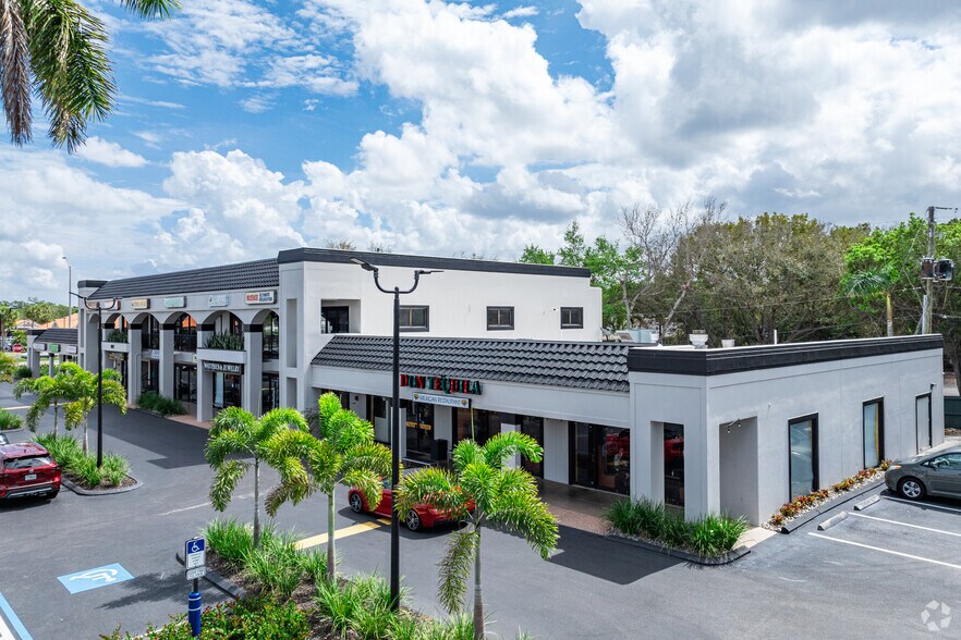 More Photos Of 4947 Tamiami Trl N, Naples Storefront For Lease