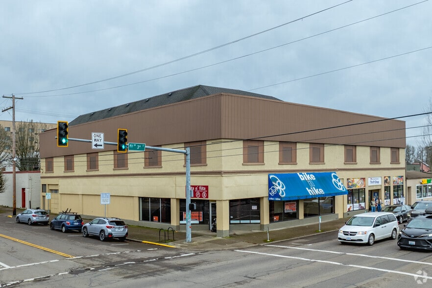 Primary Photo Of 411 SW 3rd St, Corvallis Storefront For Lease