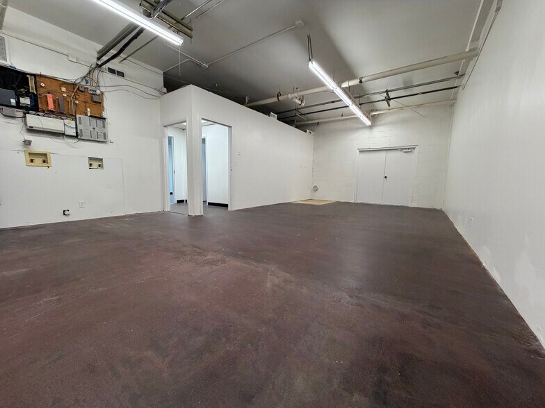 More Photos Of 4825 Trousdale Dr, Nashville Storefront For Lease