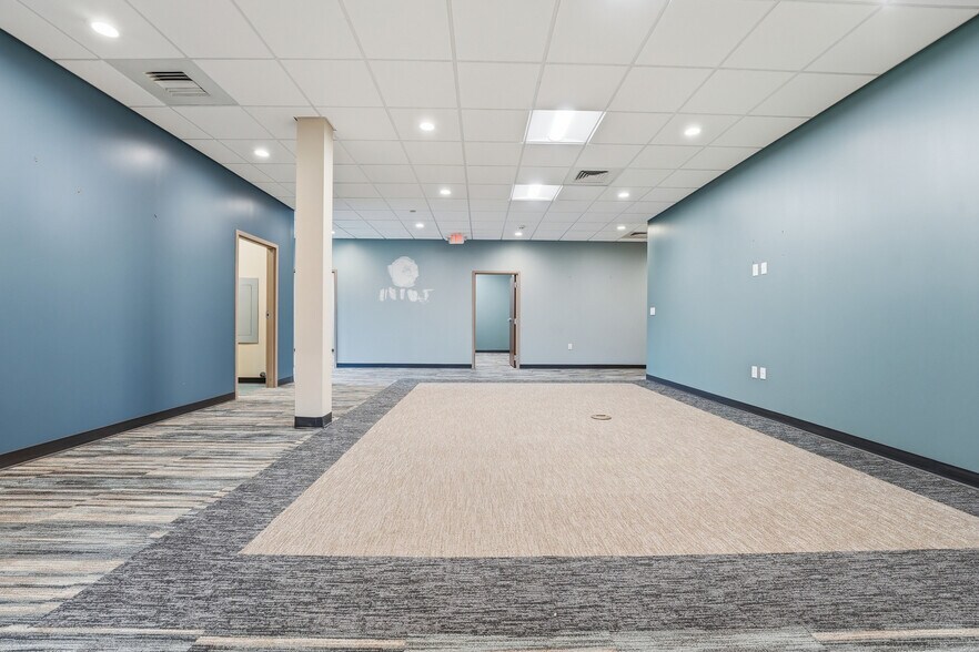 More Photos Of 2873 W Hardies Rd, Gibsonia Office For Lease