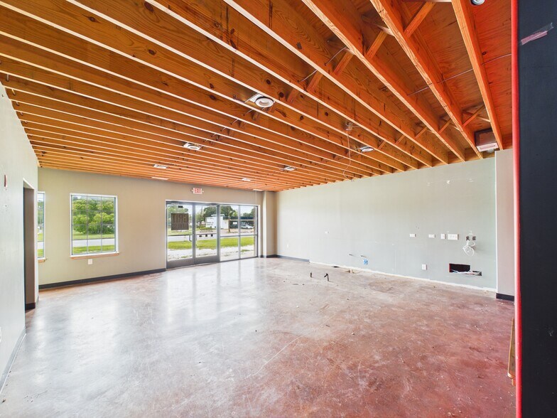 More Photos Of 431 S 17th St, West Columbia Warehouse For Sale