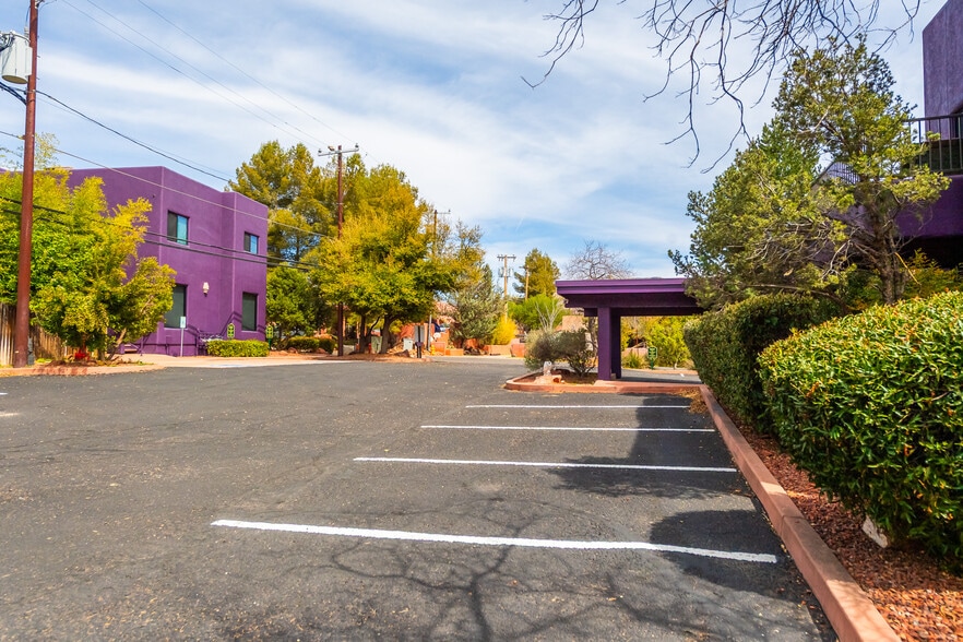 More Photos Of 1575 W State Route 89A, Sedona Freestanding For Lease