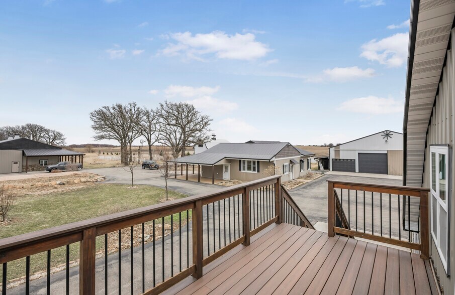 More Photos Of 90917 240th St, Austin Light Distribution For Sale