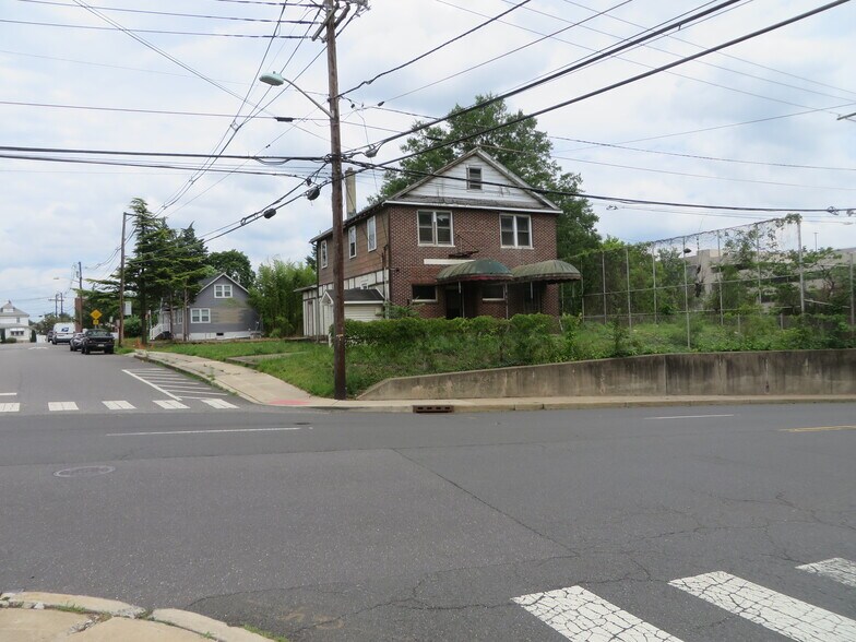 More Photos Of 76 1st Ave, Raritan Storefront Retail Residential For Sale