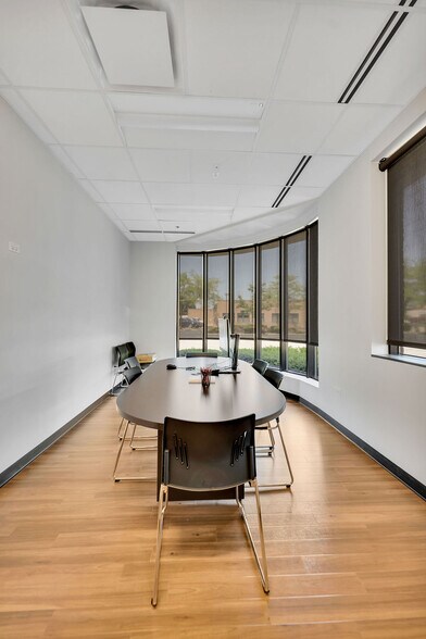 More Photos Of 9300 Waukegan Rd, Morton Grove Medical For Sale