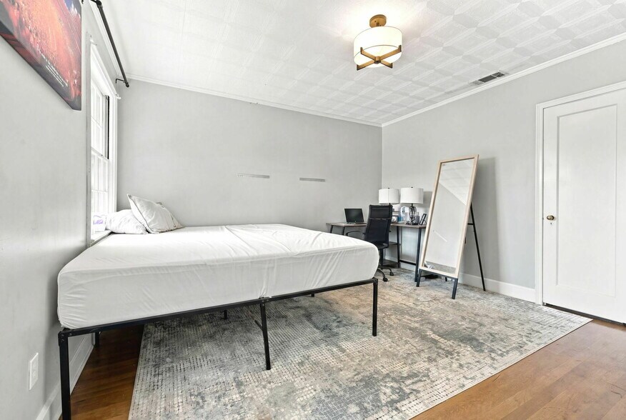 More Photos Of 2715 Sullins St, Knoxville Apartments For Sale