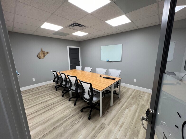 More Photos Of 2701 Main St, Hurricane Coworking Space