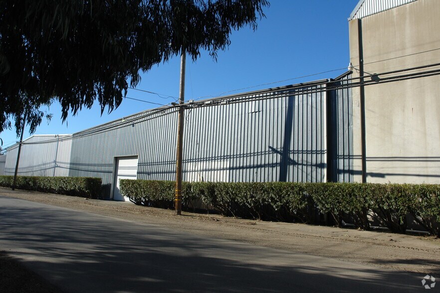 More Photos Of 2020 Esplanade Rd, Chico Light Manufacturing For Sale